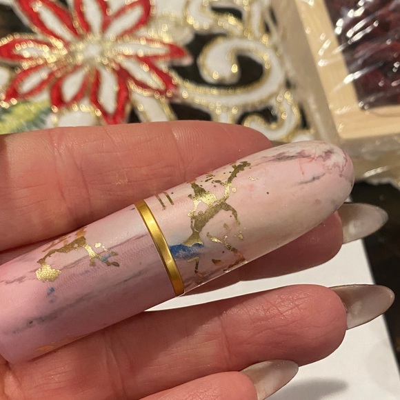 Mac Feelin Sedimental satin lipstick limited edition - Picture 5 of 5